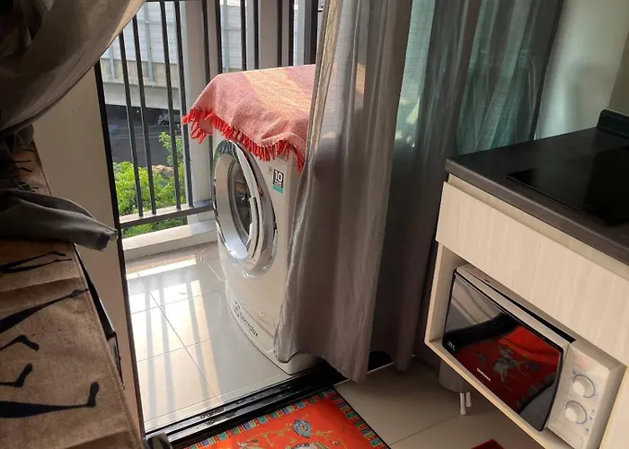 Immaculate Quite Home, Brand New Acswifi Bangkok